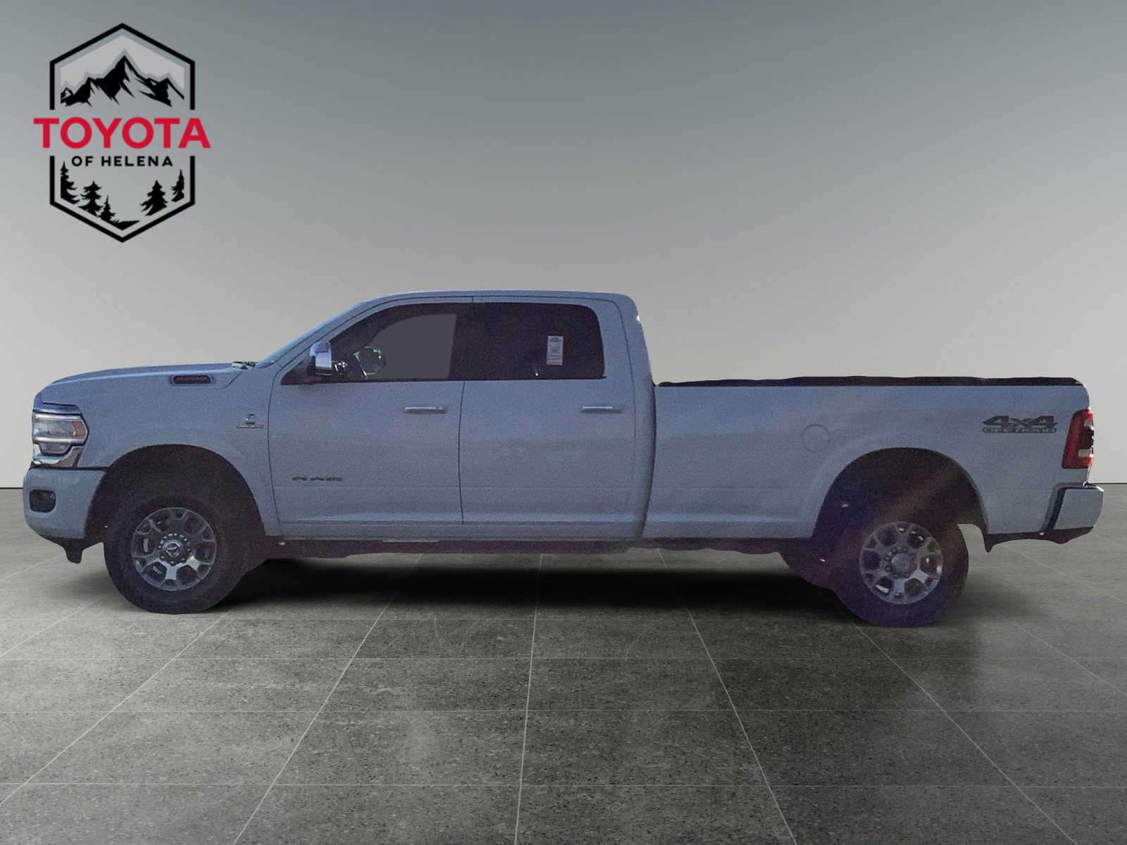Used 2022 RAM 2500 Laramie image 2
