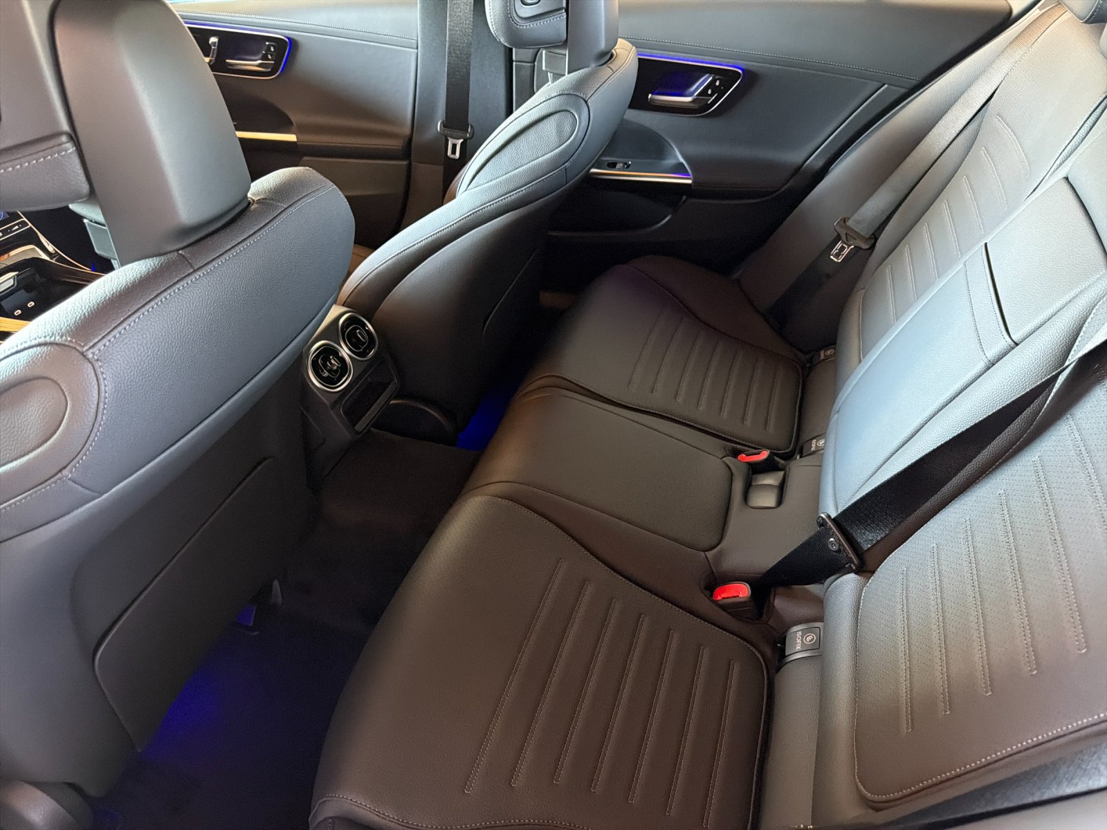 New 2026 Mercedes-Benz C 300 Sedan image 11