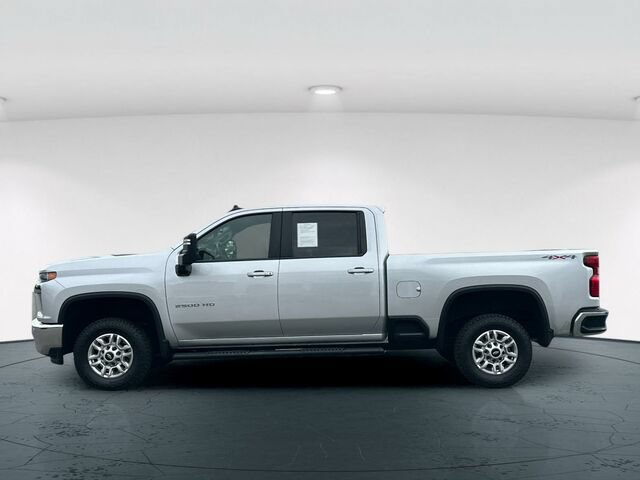 Used 2021 Chevrolet Silverado 2500 LT w/ Convenience Package AWD/4WD image 3