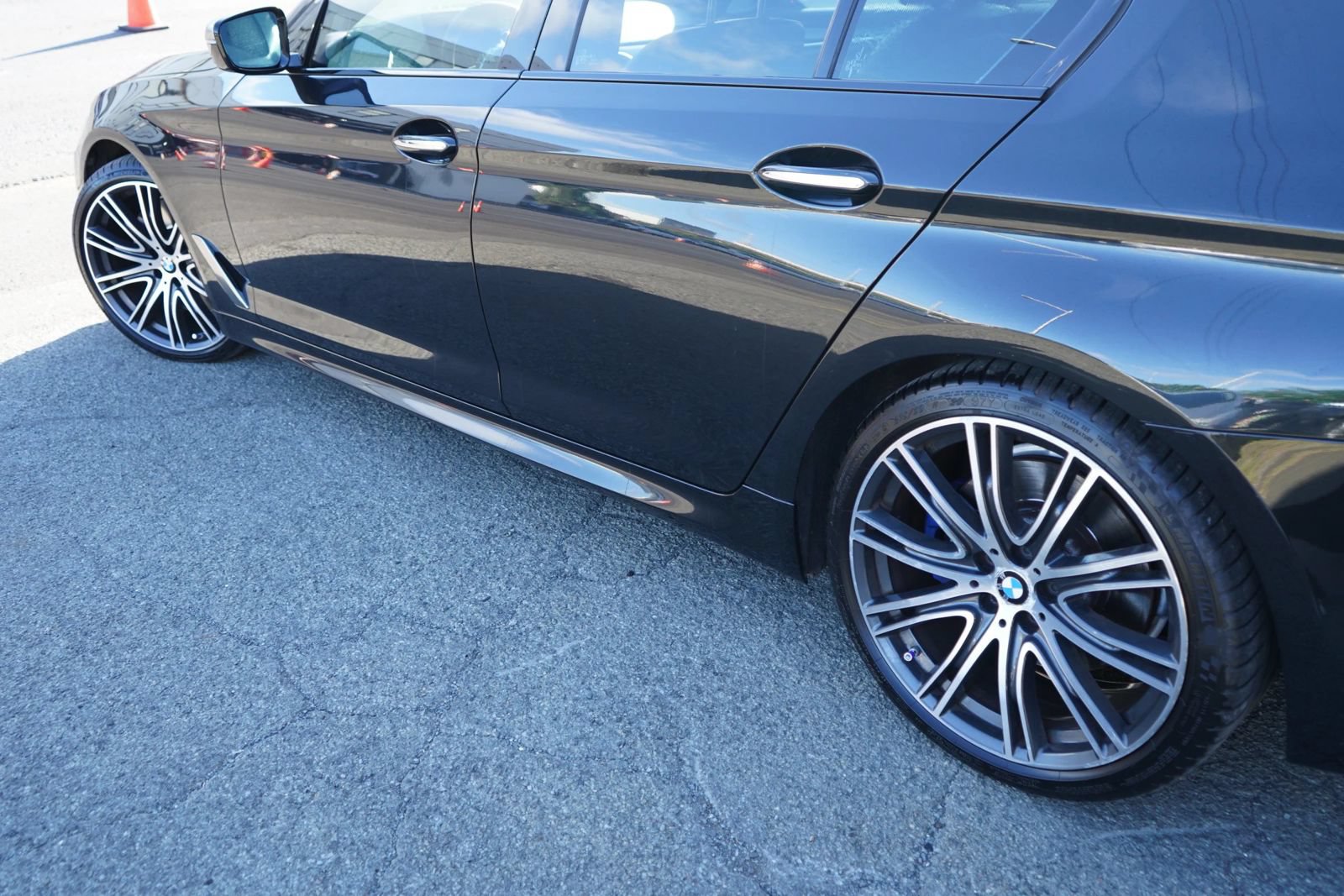 Used 2018 BMW M550i xDrive AWD/4WD image 6