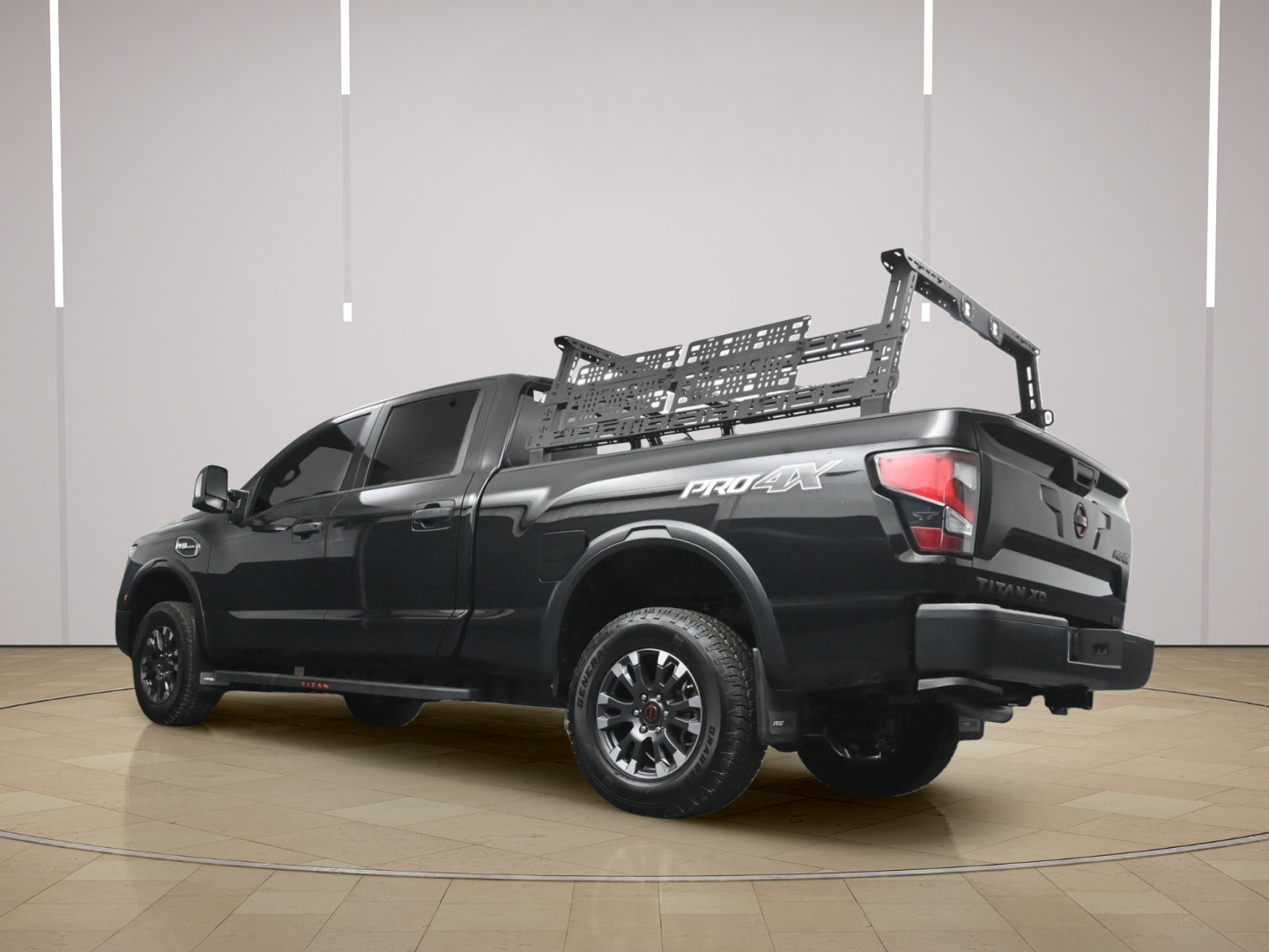 Certified 2024 Nissan Titan XD AWD/4WD image 31