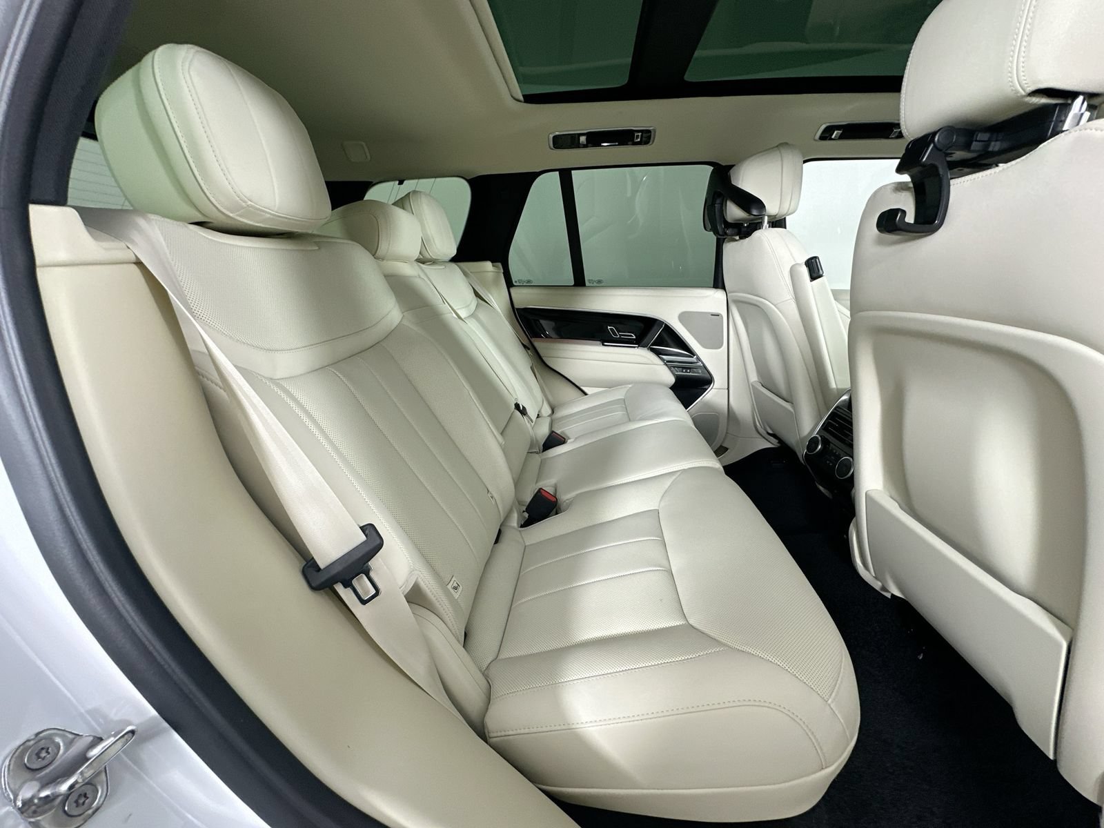 New 2026 Land Rover Range Rover SE AWD/4WD image 41