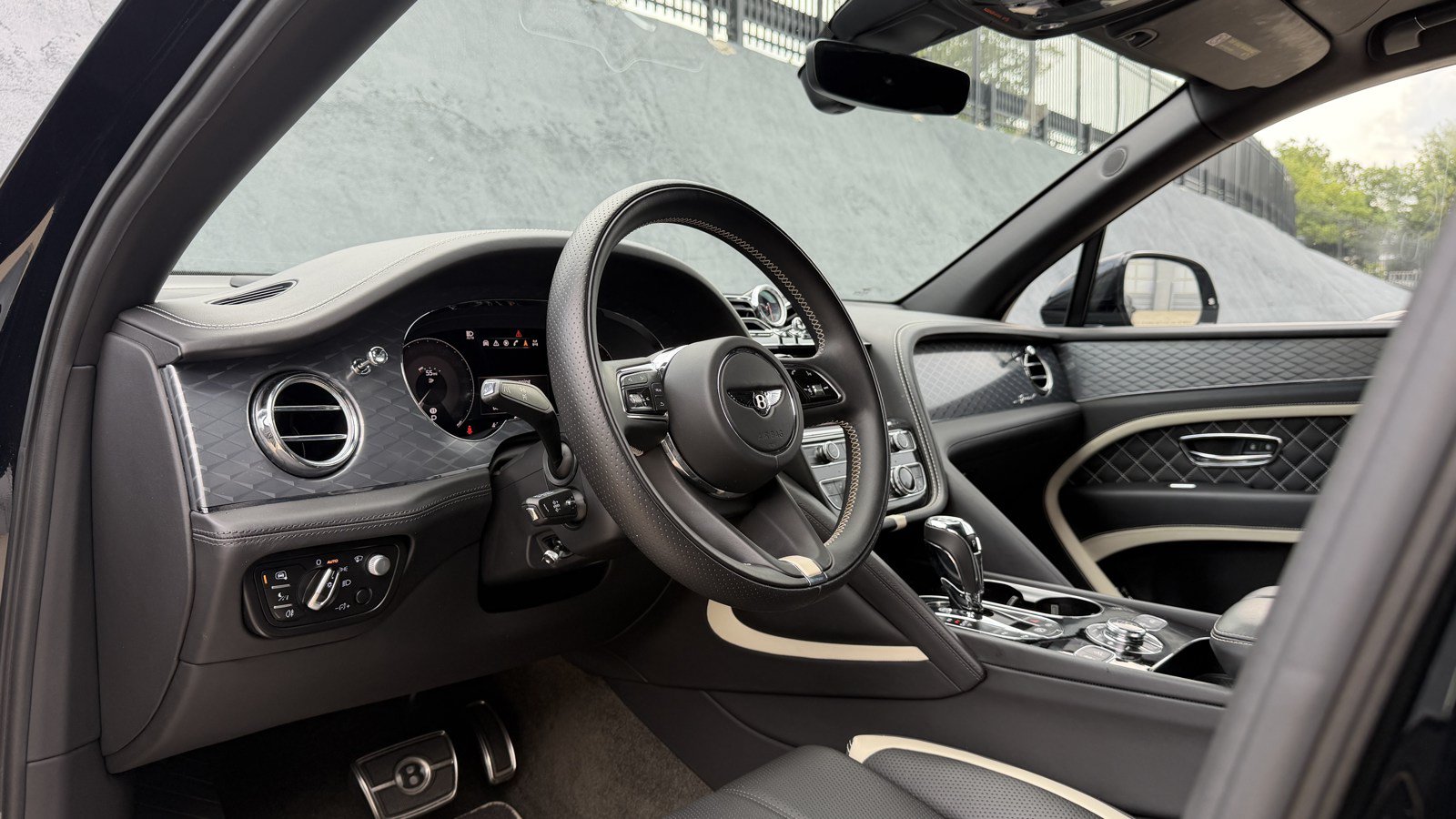 Certified 2022 Bentley Bentayga Speed AWD/4WD image 15