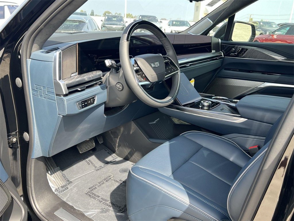 New 2026 Cadillac Escalade IQL Sport 2 image 9