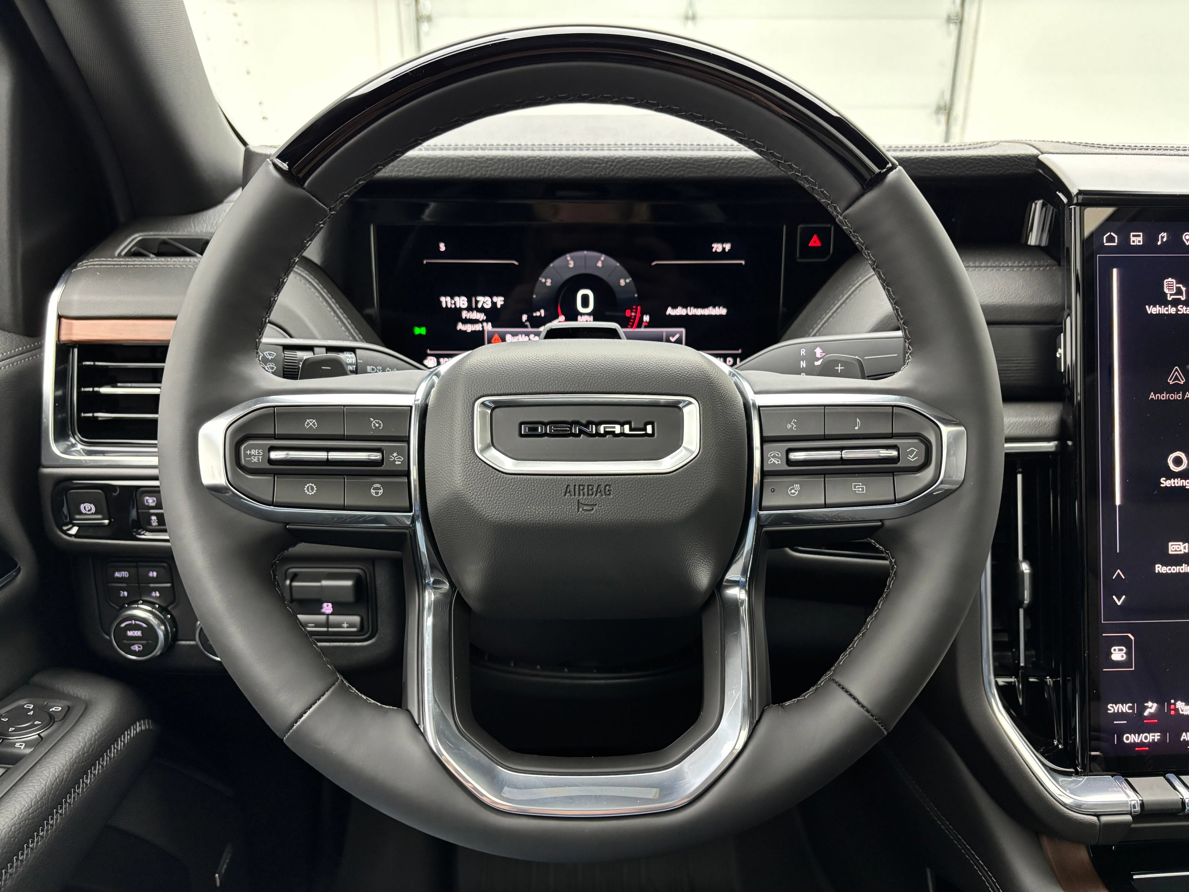 New 2026 GMC Yukon Denali w/ Denali Reserve Package AWD/4WD image 23