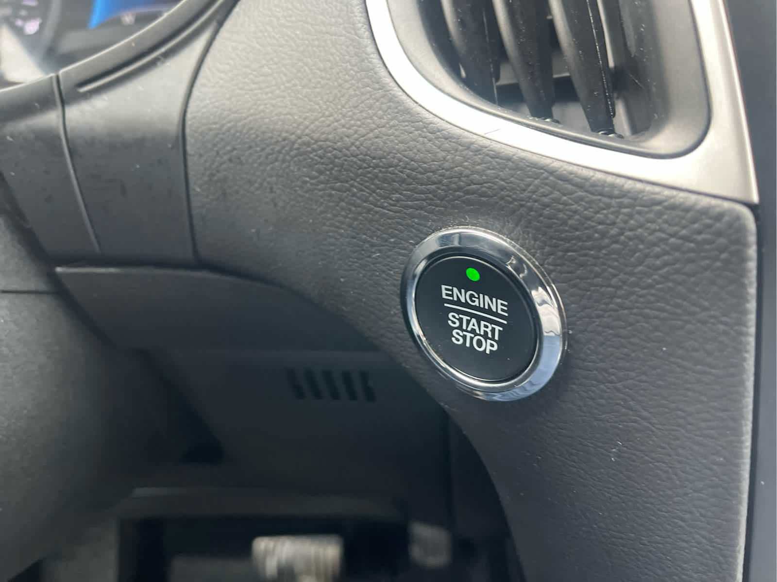 Used 2024 Ford Edge SEL w/ Convenience Package image 32