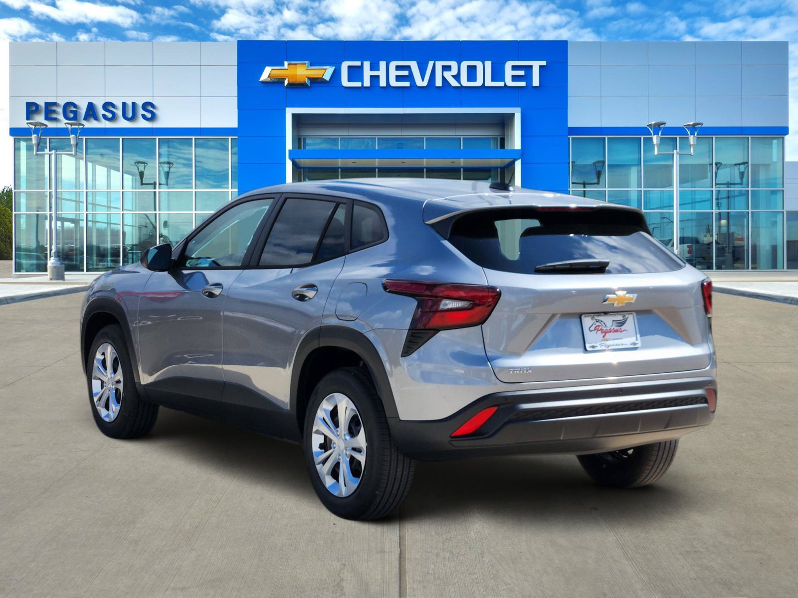 New 2026 Chevrolet Trax LS w/ Driver Confidence Package FWD image 5