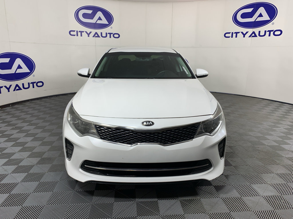 Used 2018 Kia Optima S FWD image 9