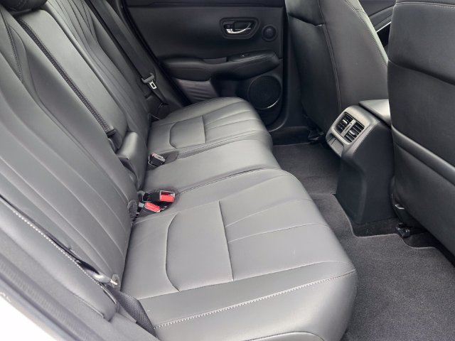Certified 2025 Acura ADX FWD image 15