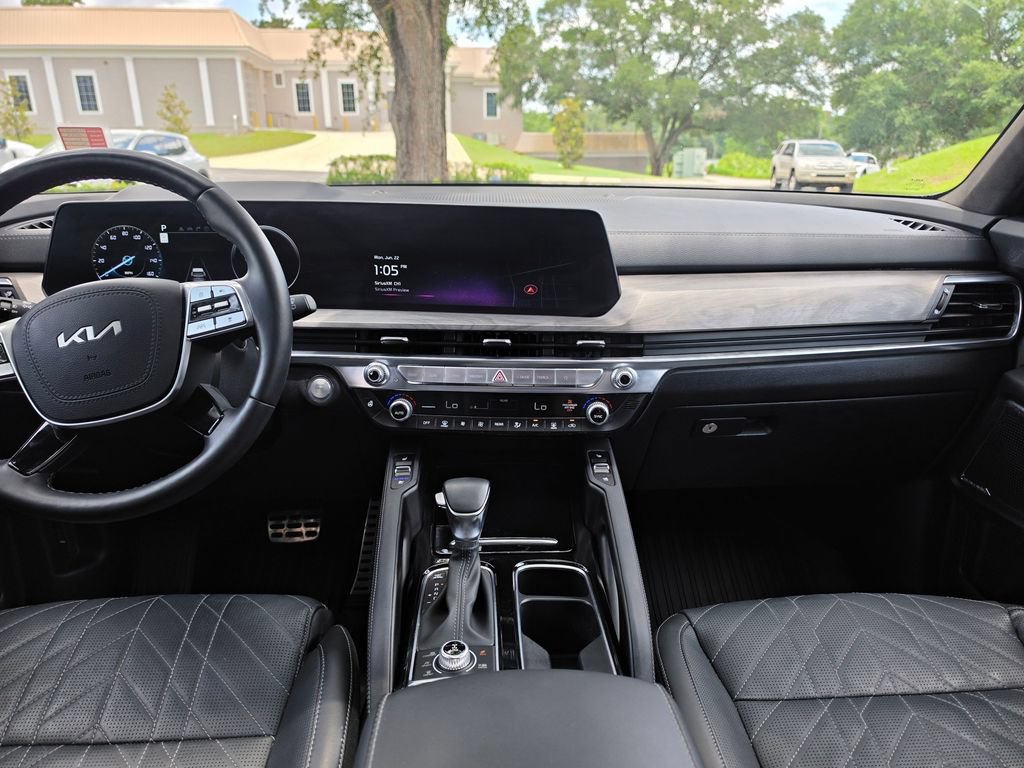 Used 2024 Kia Telluride SX Prestige X-Pro AWD/4WD image 15