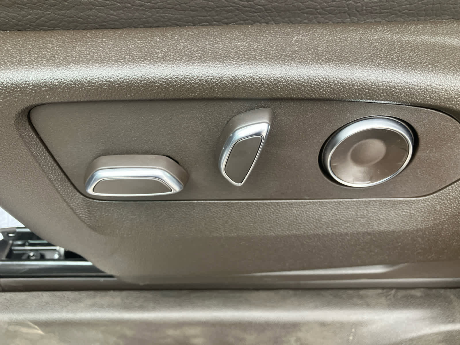 New 2026 GMC Sierra 3500 Denali w/ Technology Package image 11