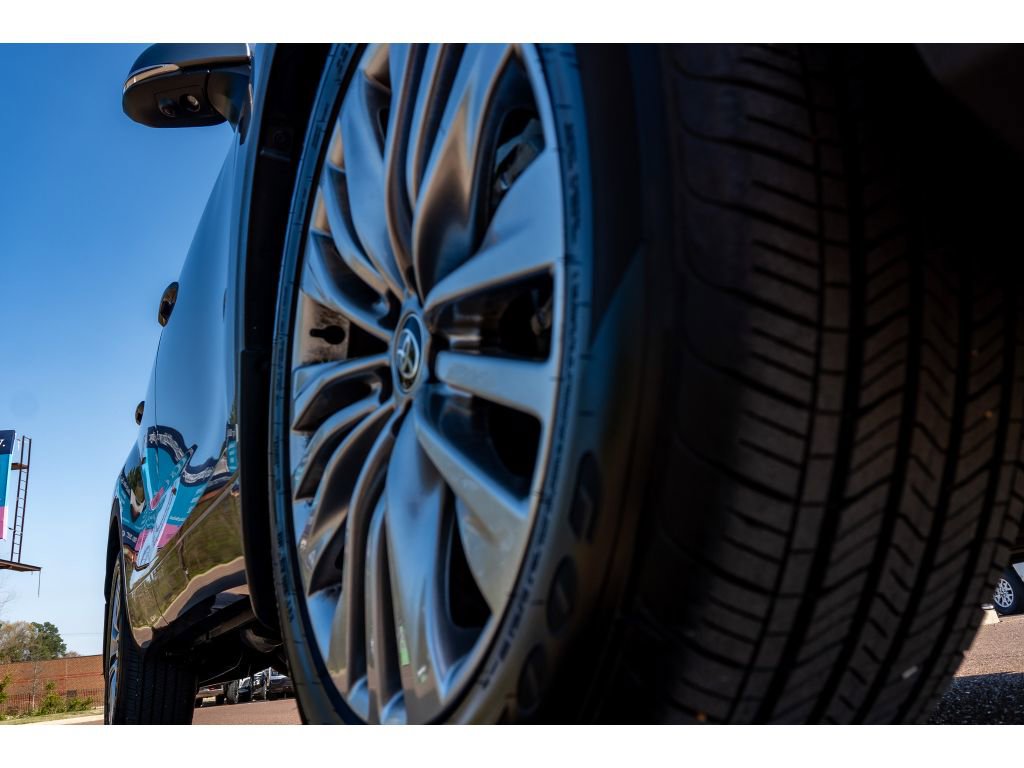 Certified 2026 Toyota Highlander Platinum image 9