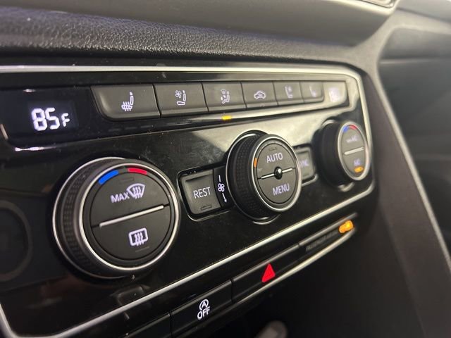 Used 2022 Volkswagen Atlas SEL Premium image 30