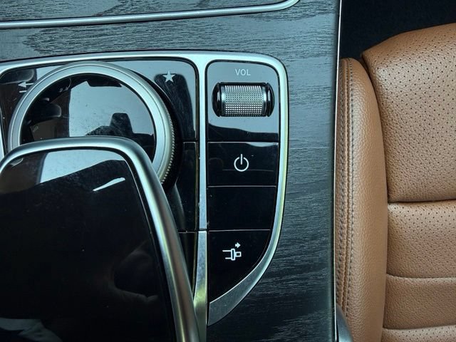 Used 2017 Mercedes-Benz C 300 Coupe image 25
