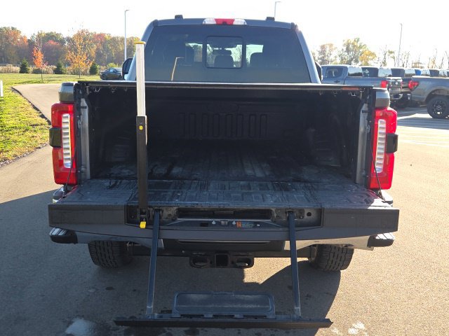 Used 2023 Ford F250 Lariat w/ Lariat Ultimate Package AWD/4WD image 10