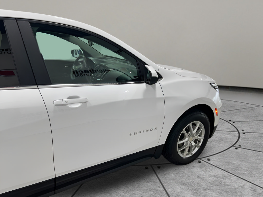 Used 2024 Chevrolet Equinox LT AWD/4WD image 17