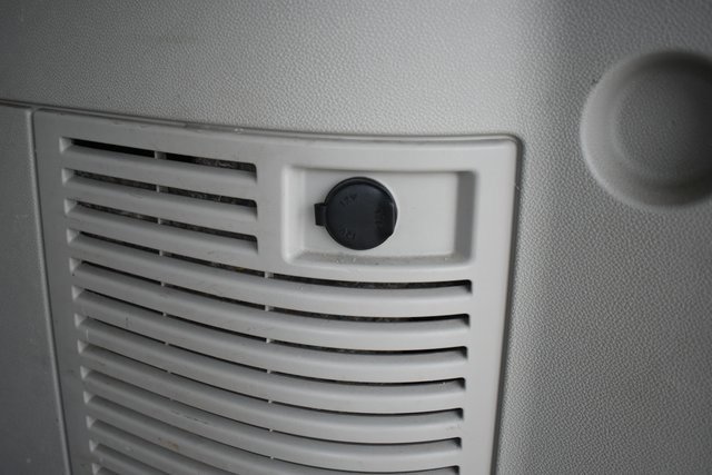 Used 2007 Chevrolet Suburban LT image 32