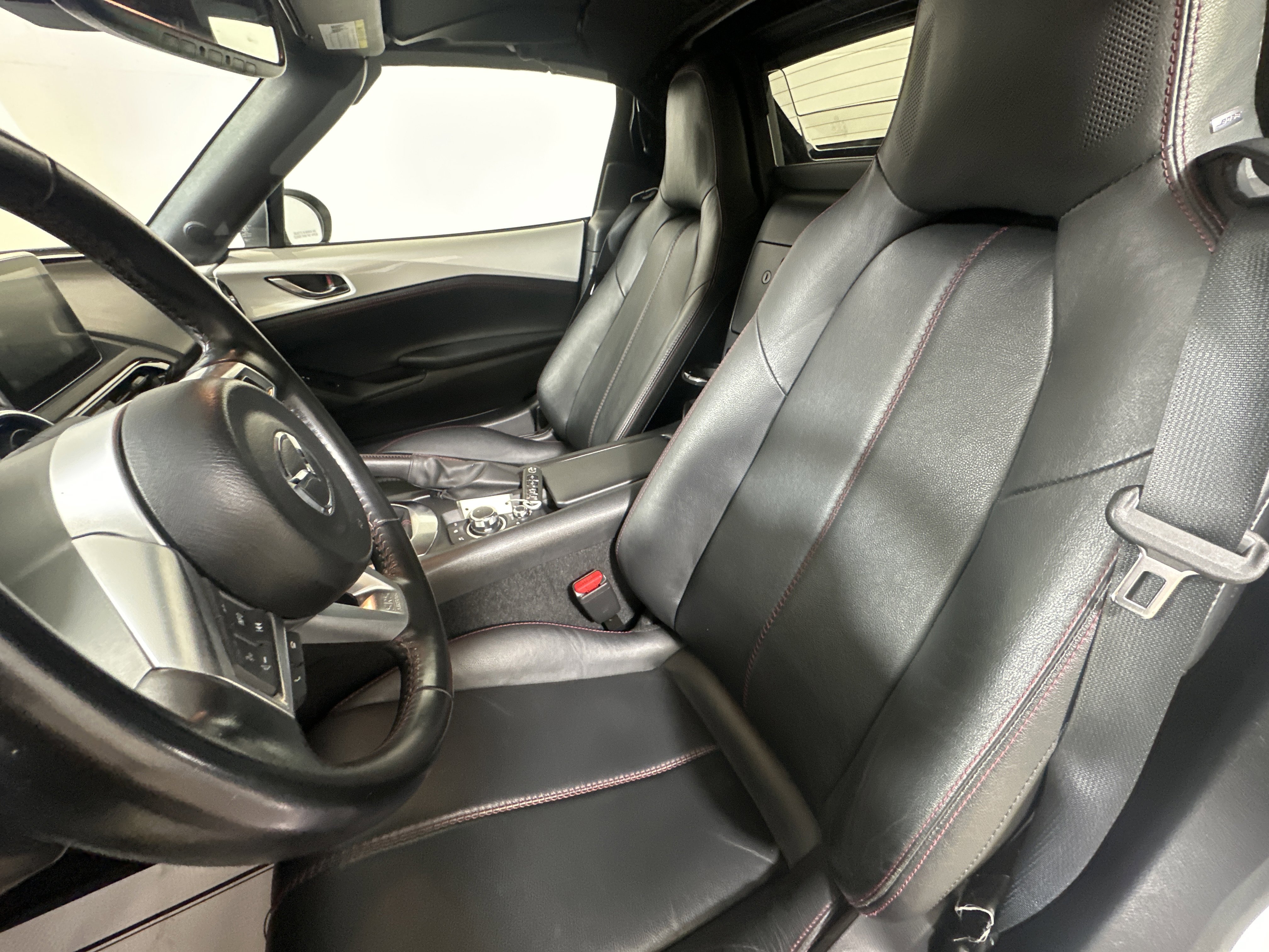 Used 2017 MAZDA MX-5 Miata RF Grand Touring image 9