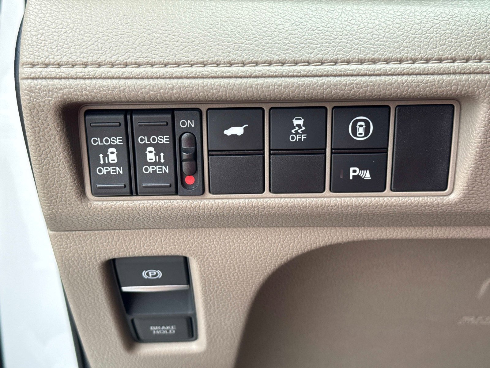Used 2024 Honda Odyssey Elite image 35