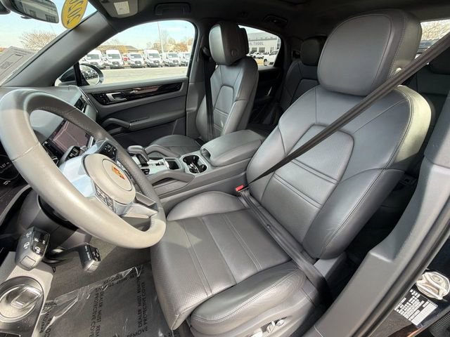 Used 2020 Porsche Cayenne S image 11