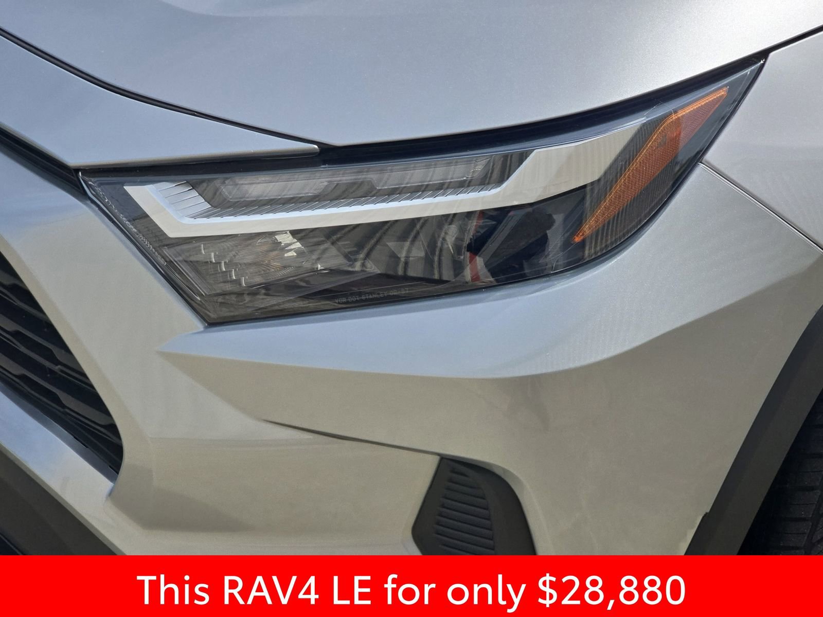 Used 2024 Toyota RAV4 LE image 37