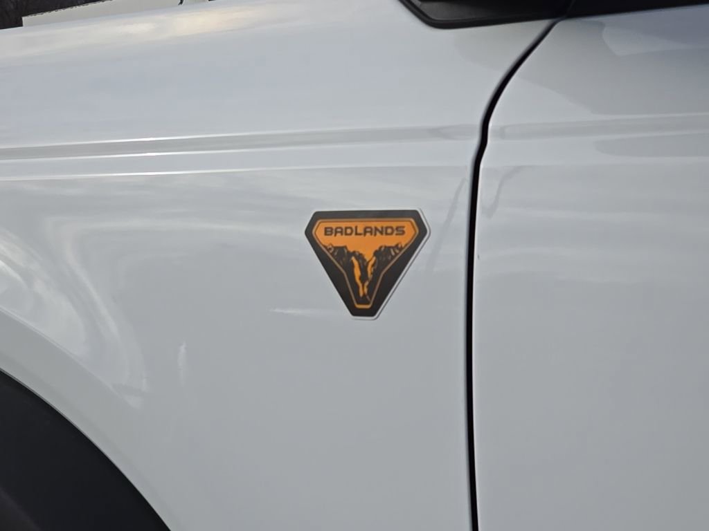 New 2025 Ford Bronco Badlands image 11
