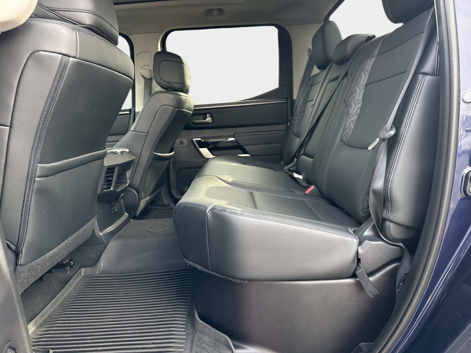 Used 2023 Toyota Tundra Limited image 14