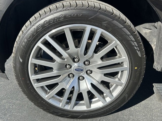 Used 2023 Ford Expedition Max Limited image 32