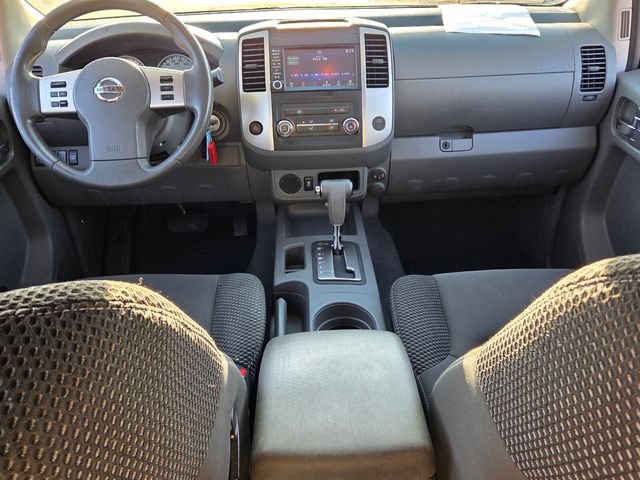 Used 2019 Nissan Frontier Desert Runner RWD image 9