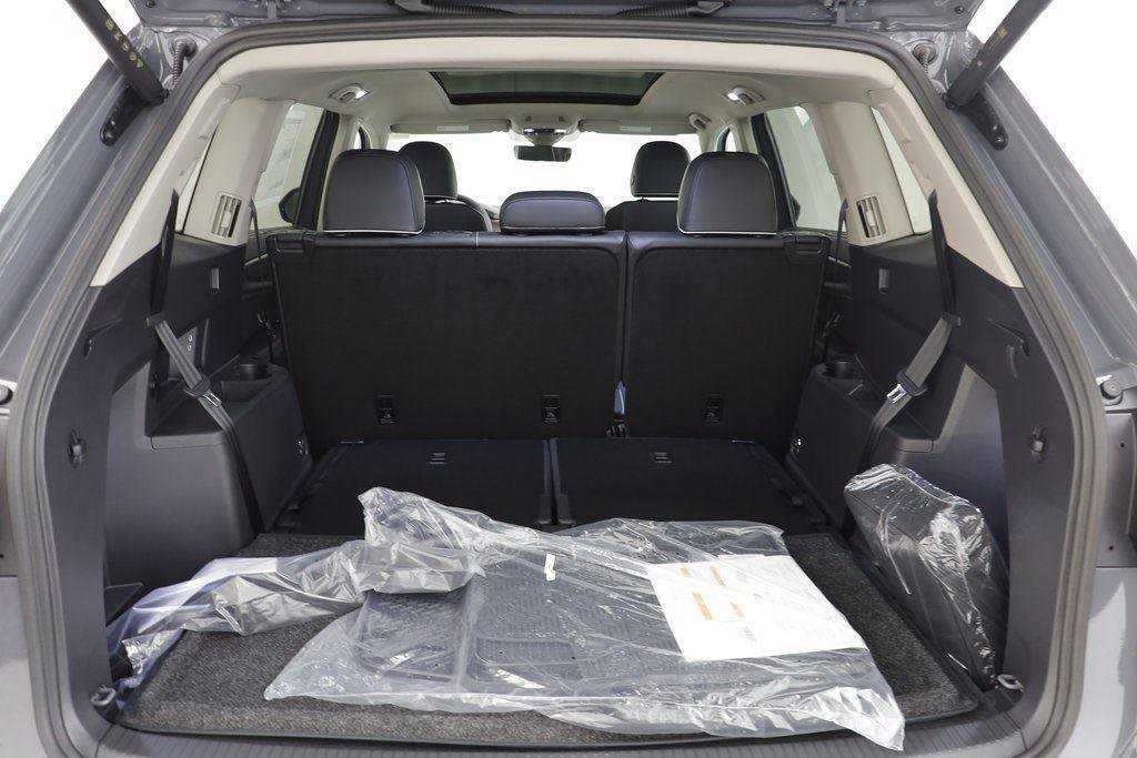 New 2026 Volkswagen Atlas SEL Premium R-Line image 19
