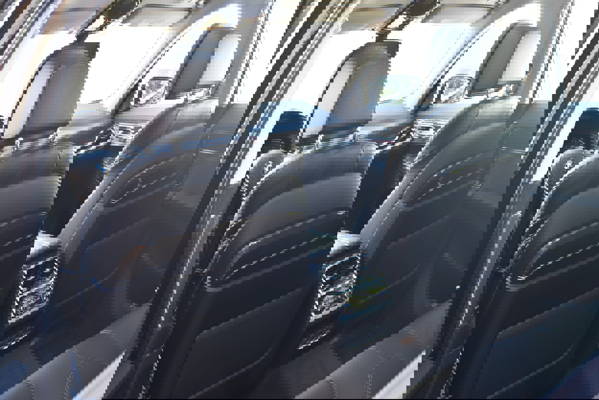 Used 2020 BMW 740i xDrive w/ Cold Weather Package image 25