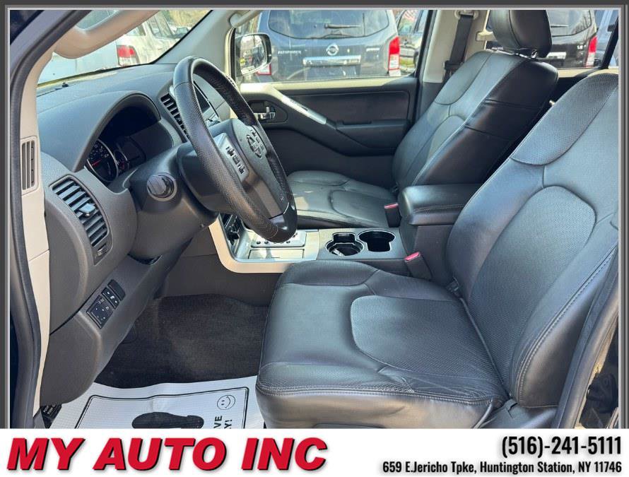 Used 2011 Nissan Pathfinder Silver w/ Protection Pkg AWD/4WD image 23