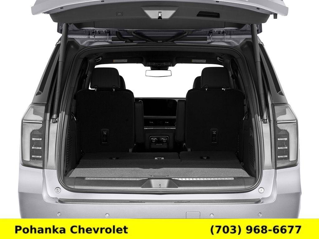 New 2026 Chevrolet Suburban LT image 7