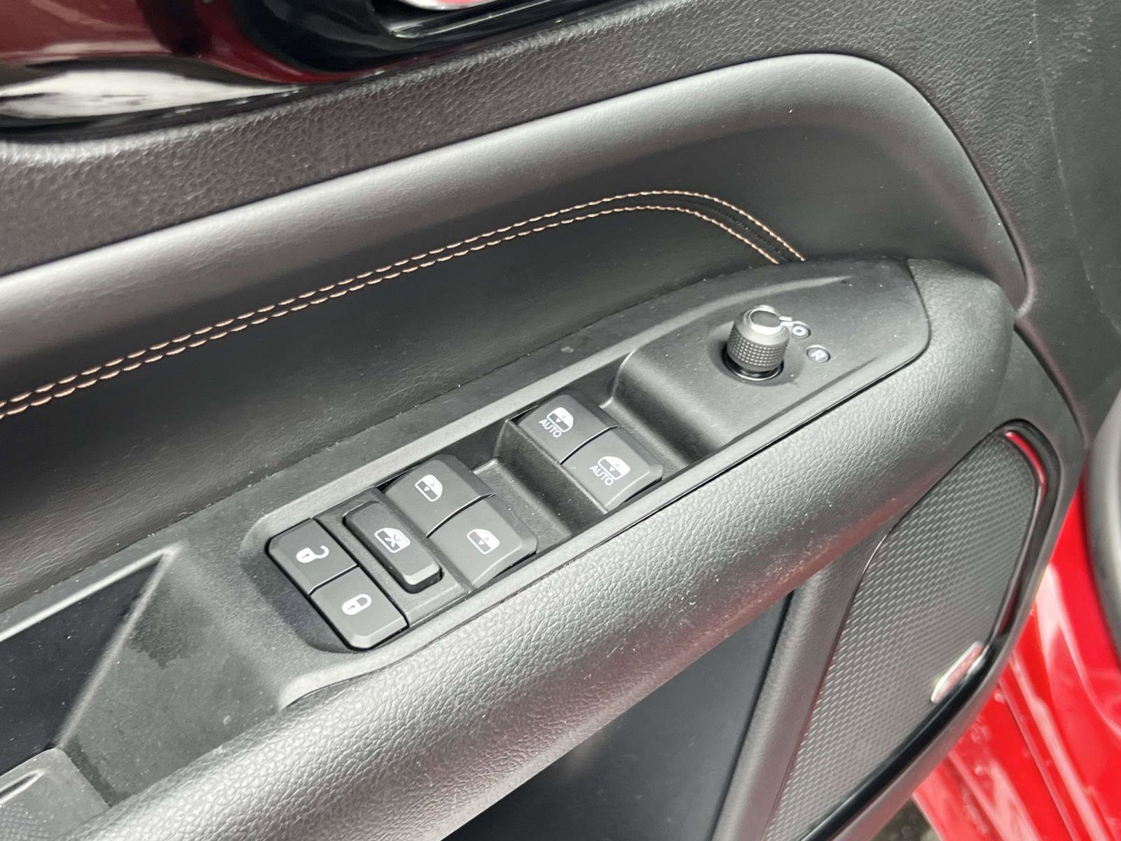 Used 2022 Jeep Compass Limited w/ (RED) Package image 31