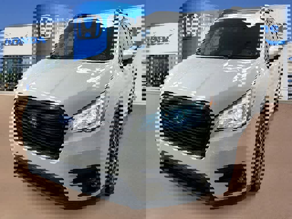 Used 2021 Subaru Ascent Limited w/ Technology Package image 4