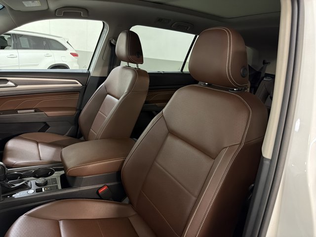 Certified 2023 Volkswagen Atlas SEL R-Line AWD/4WD image 14