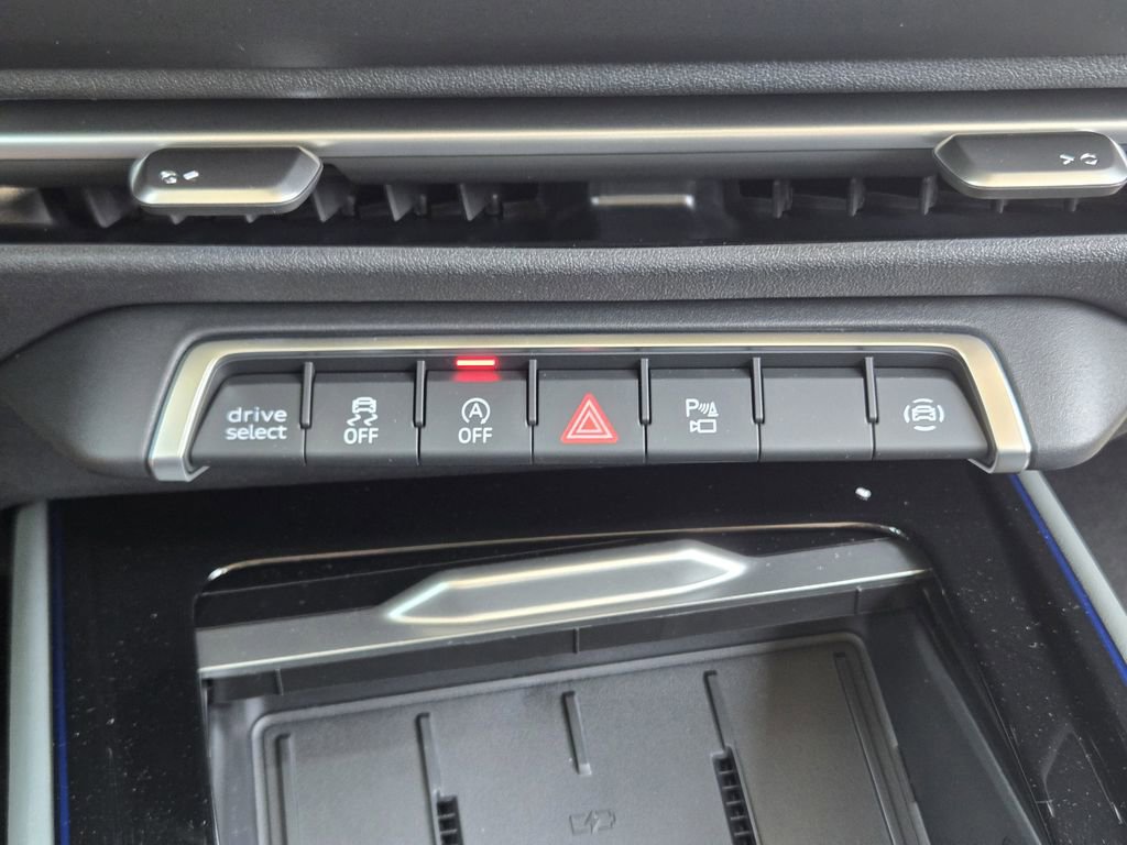 New 2026 Audi Q3 quattro 2.0T image 24