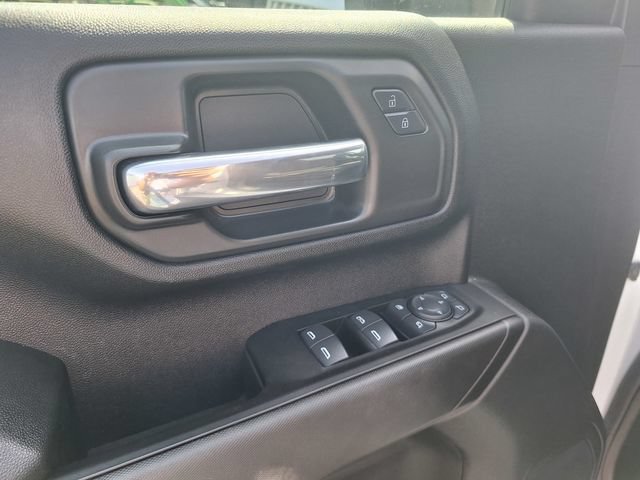 Used 2025 Chevrolet Silverado 2500 Custom w/ Custom Value Package AWD/4WD image 17
