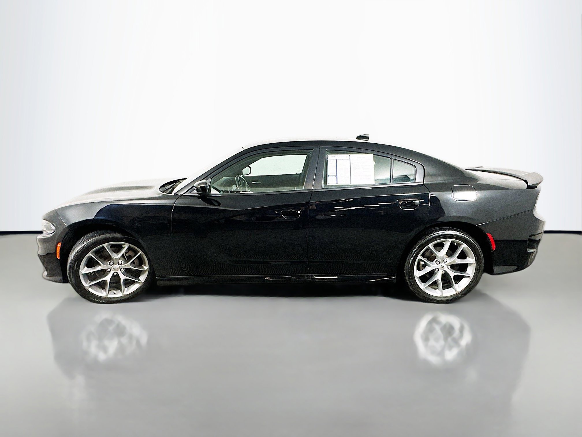 Used 2023 Dodge Charger GT image 4