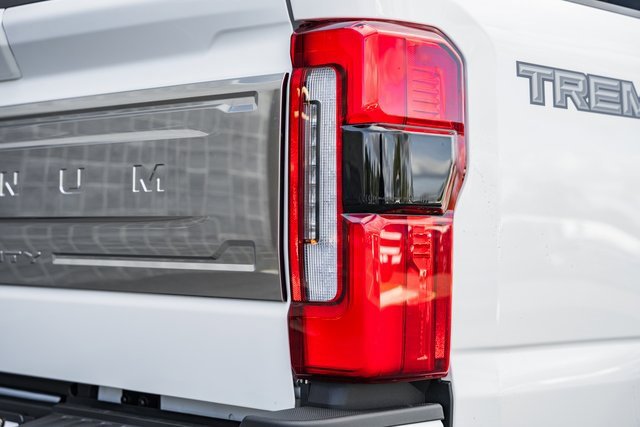 New 2026 Ford F350 4x4 Crew Cab Super Duty image 10