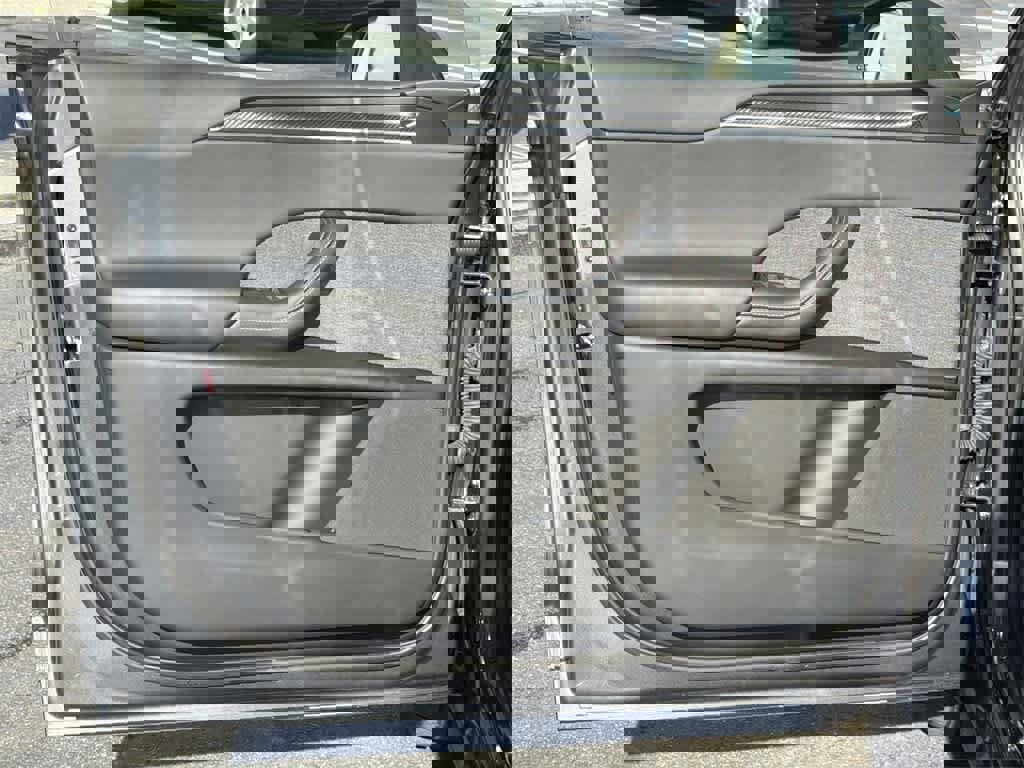 Used 2022 Tesla Model X Plaid image 24