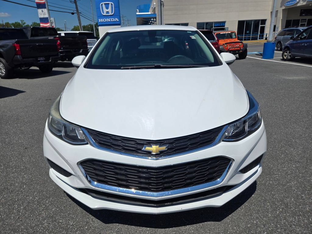 Used 2017 Chevrolet Cruze LS FWD image 2