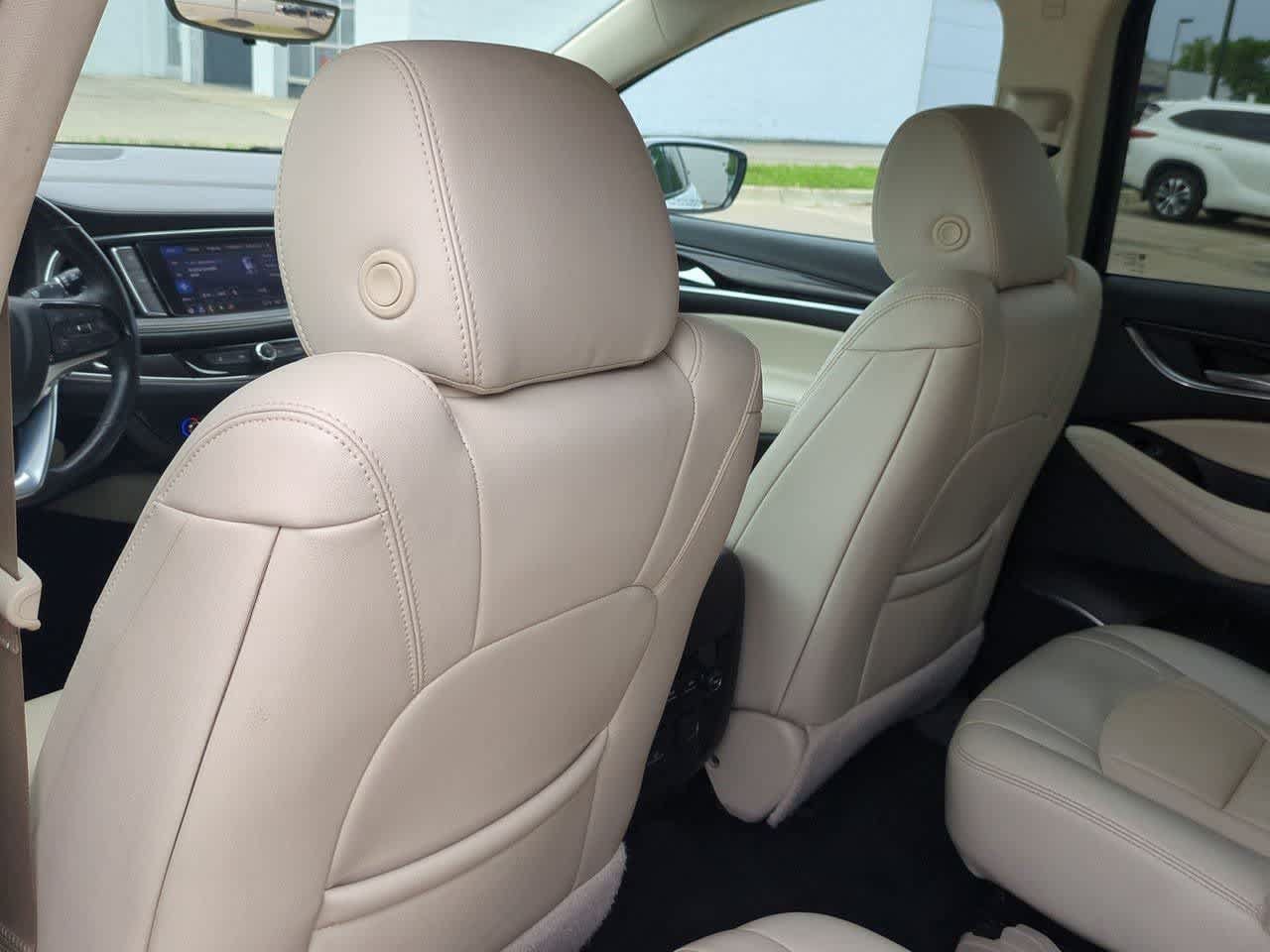 Used 2024 Buick Enclave Essence w/ Sound and Sites Package AWD/4WD image 17