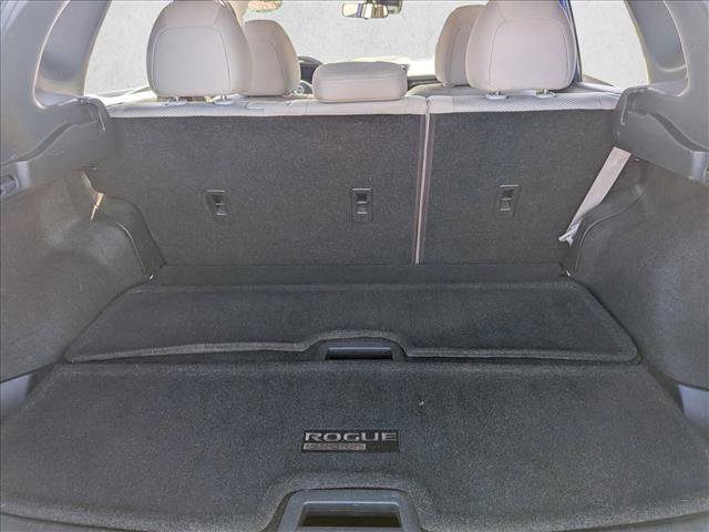 Used 2020 Nissan Rogue Sport SV image 6