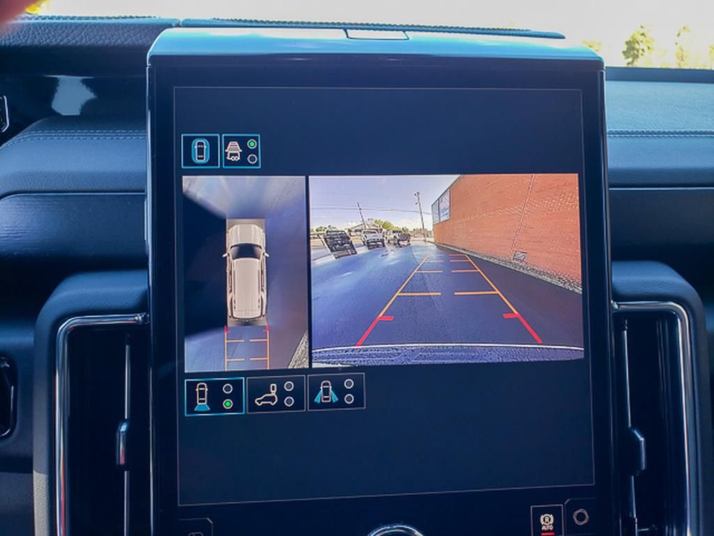 New 2026 GMC Yukon Denali w/ LPO, Floor Liner Package image 9