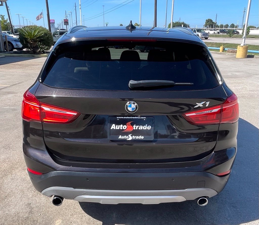 Used 2017 BMW X1 xDrive28i AWD/4WD image 9