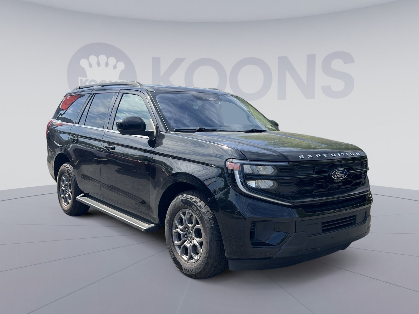 Used 2025 Ford Expedition Active AWD/4WD image 10