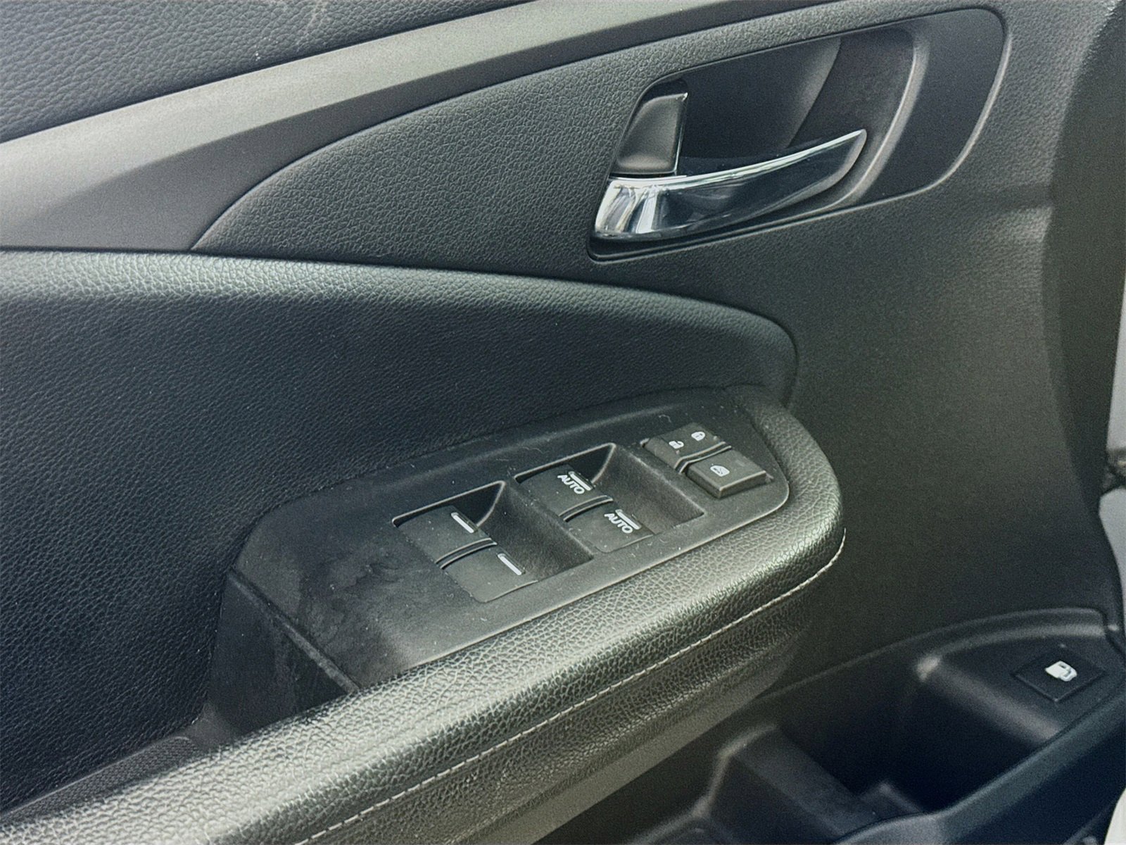 Used 2019 Honda Ridgeline RTL-T image 14