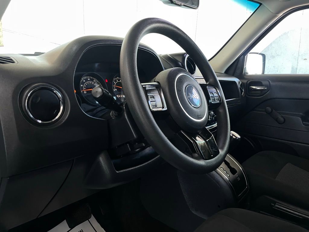 Used 2017 Jeep Patriot Sport image 11
