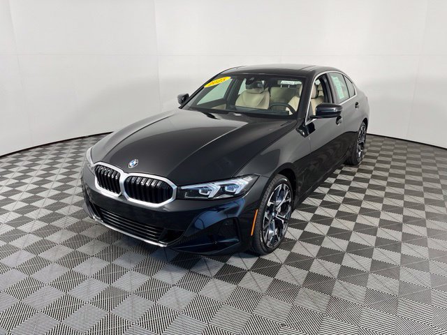 Used 2025 BMW 330i xDrive Sedan w/ Premium Package AWD/4WD image 3